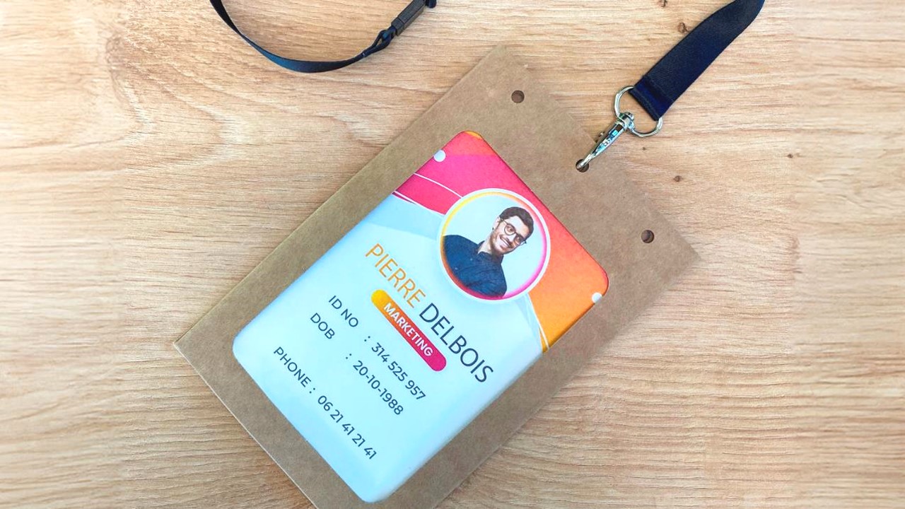 Porta badge e inserti Avery in formato XL per eventi